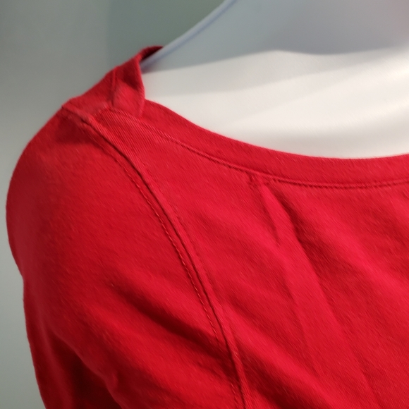 Super Cute! NHL Reebok Red with Silver, Long Sleeve Shirt, Canada, Stretchy - Picture 6 of 10